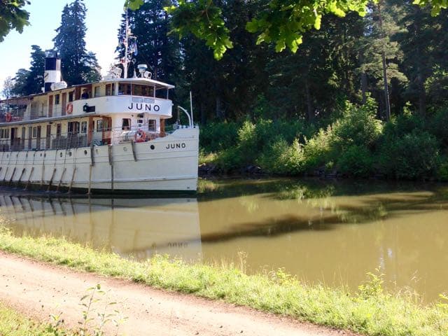 Båten Juno vid Göta kanal